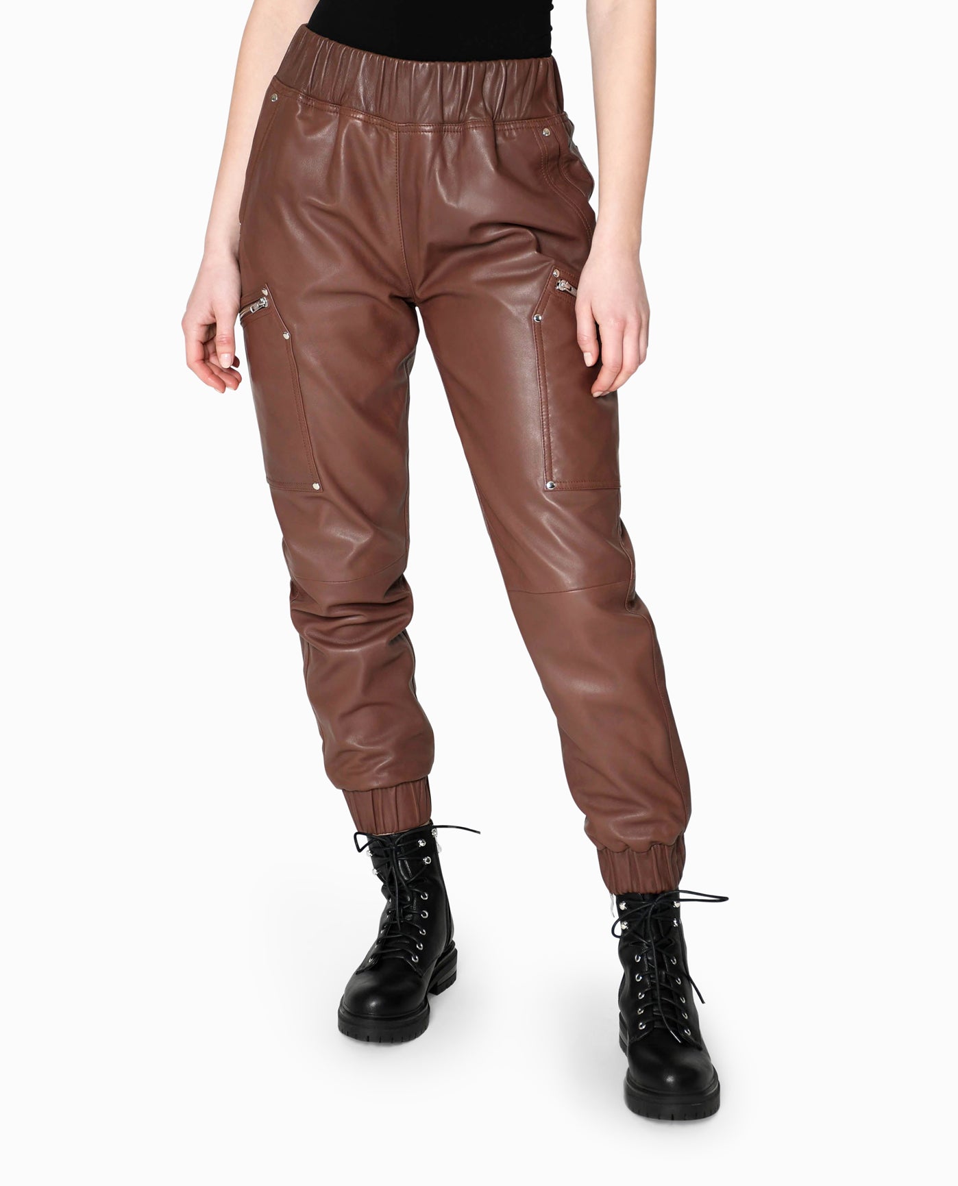 FRONT OF LEATHER SPACE JOGGER | BROWN
