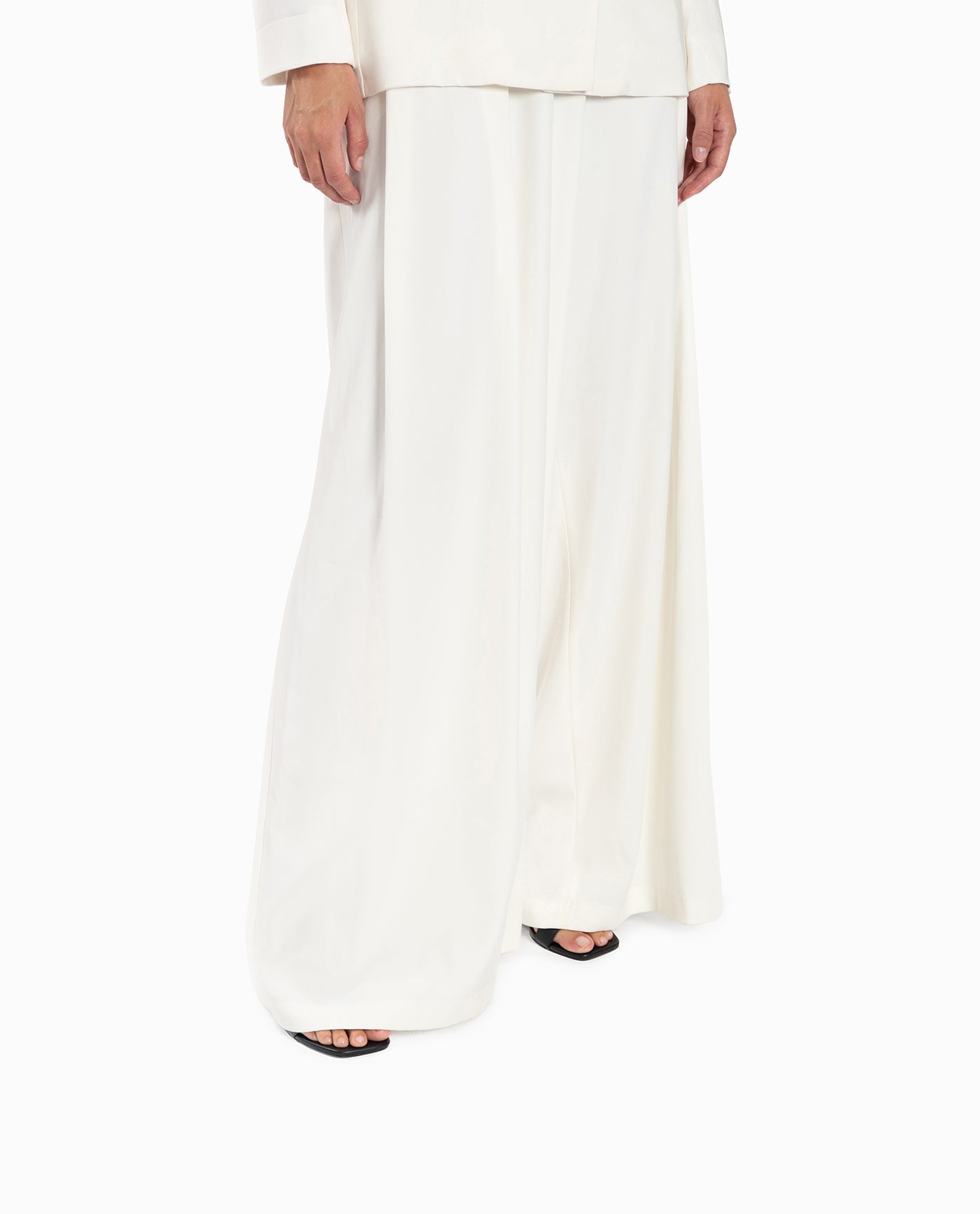 FRONT OF WIDE LEG SUIT PANT | White