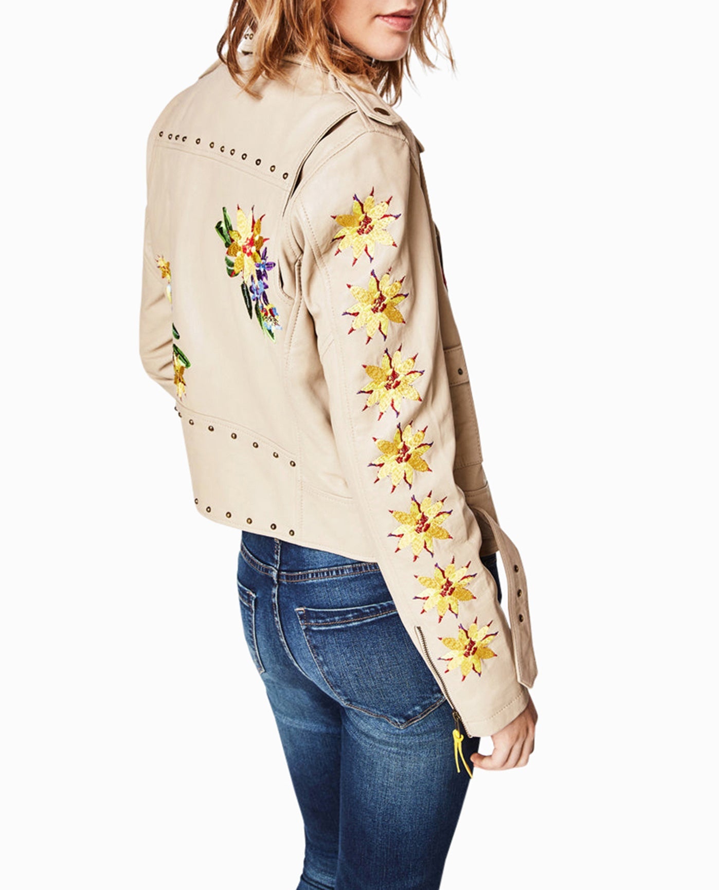 FLORAL EMBROIDERY ON SLEEVE AND BACK | SAFARI SAND