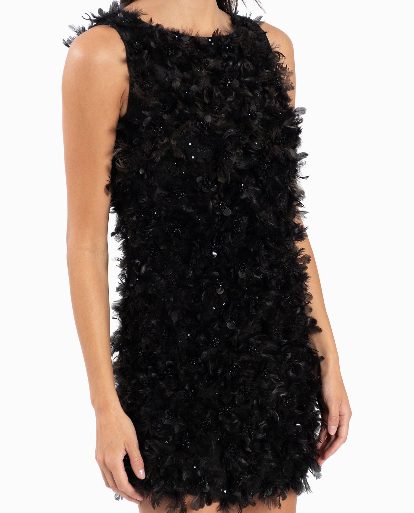 ZOOMED FRONT OF FEATHERED FLORAL SHIFT DRESS | Black Feather
