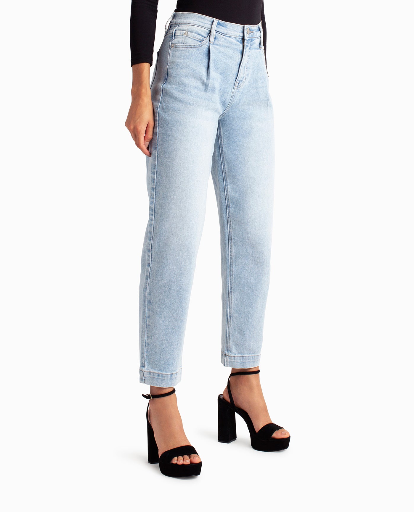 SIDE OF SUTTON PLACE HIGH RISE PLEATED TAPER JEAN | Light Blue