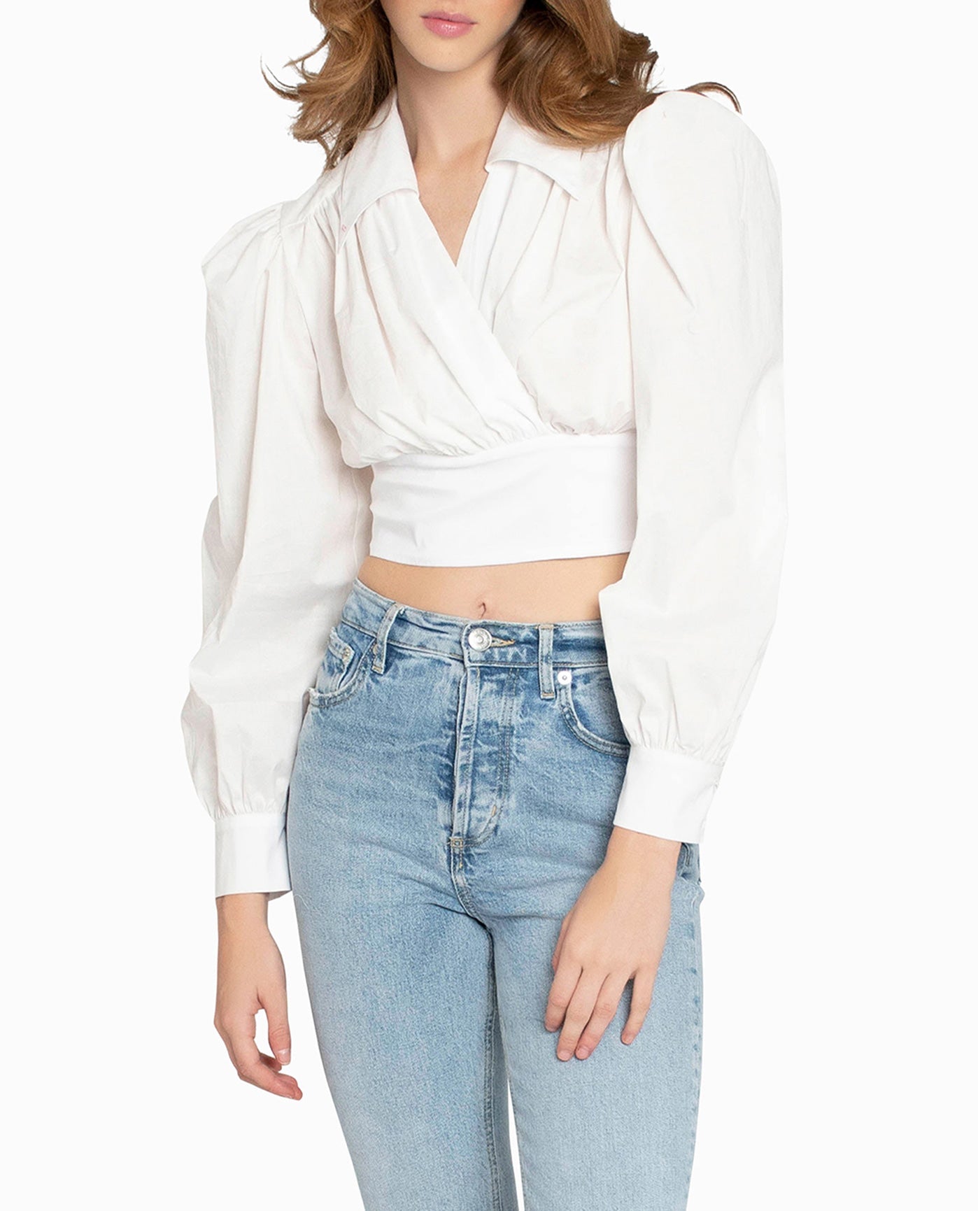 FRONT OF CROPPED COTTON POPLIN WRAP TOP | WHITE