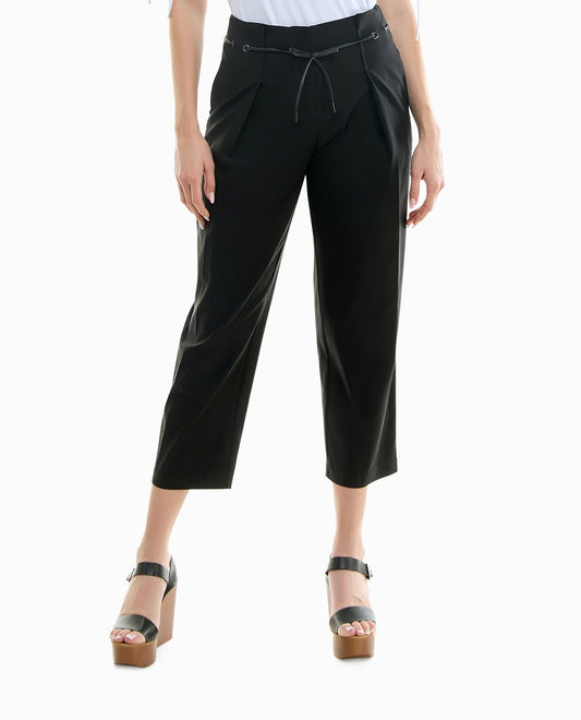 FRONT OF WILLOW STRETCH PLEAT FRONT BELTED PANT | Very Black