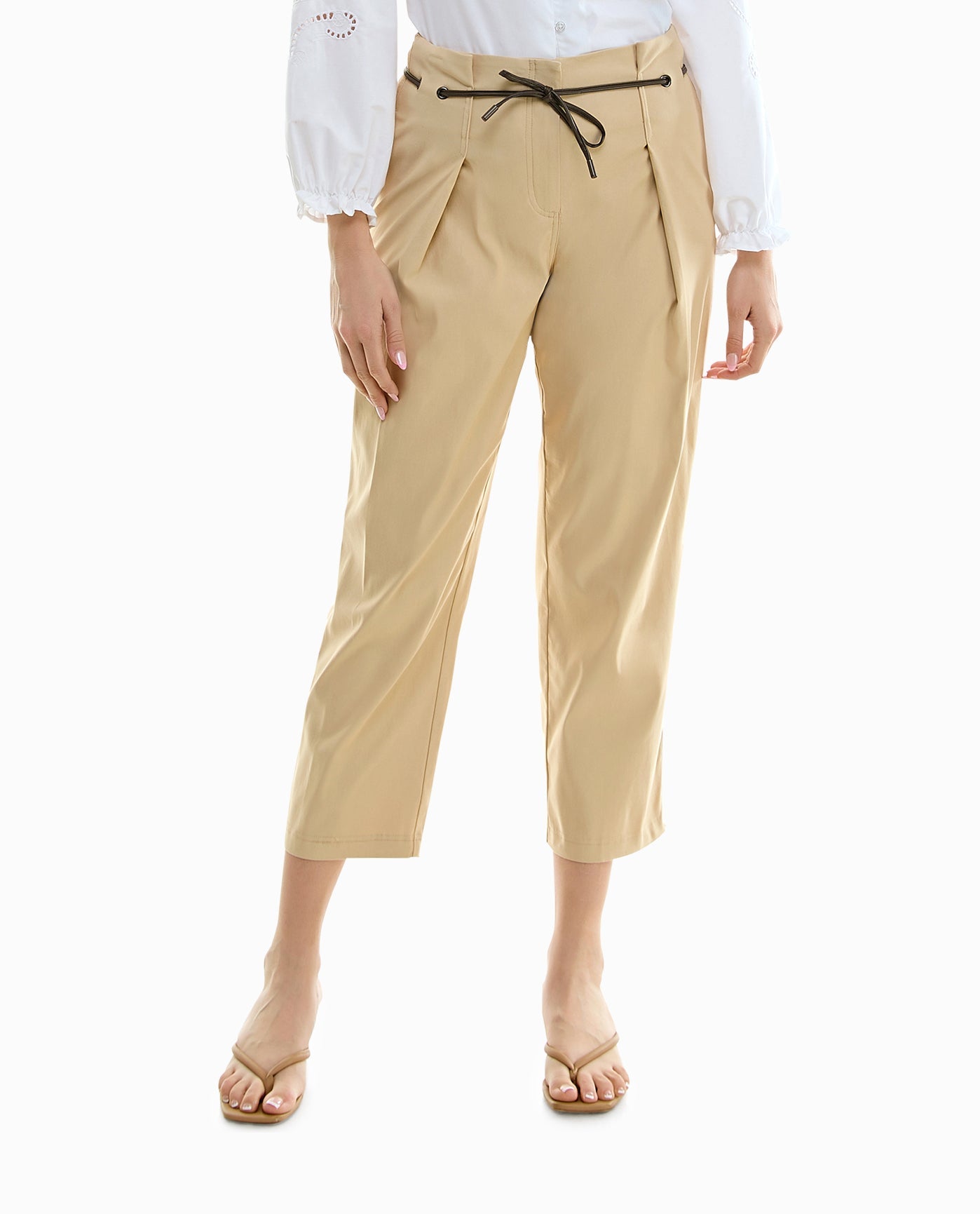 FRONT OF WILLOW STRETCH PLEAT FRONT BELTED PANT | Warm Sand