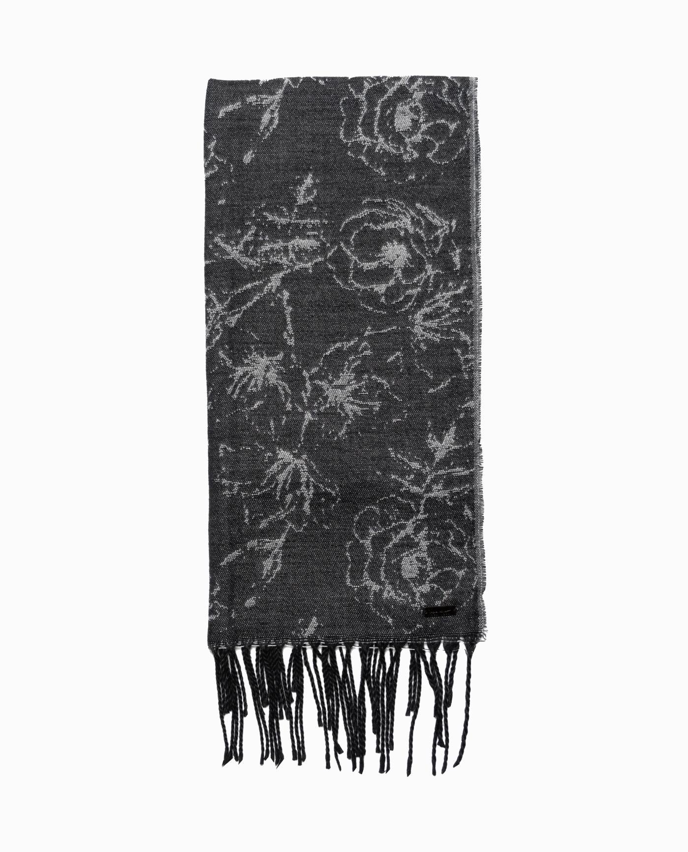 SCARF OF FLORAL BEANIE AND SCARF SET | Floral Black and White
